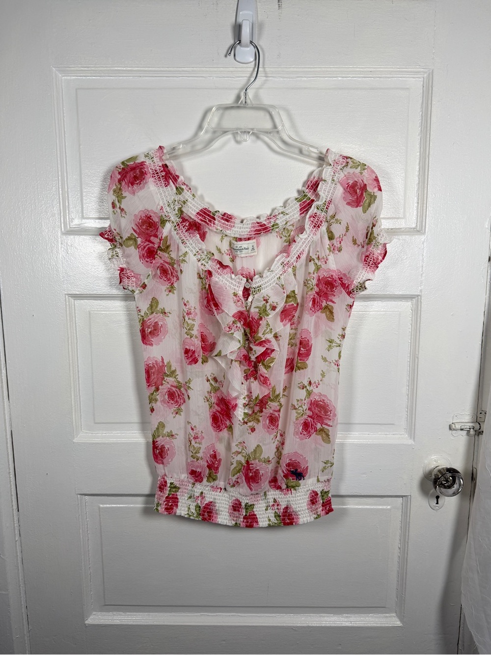 Abercrombie & Fitch Women's Pink Floral Ruffle Blouse M Cap Sleeve Shirred Neck